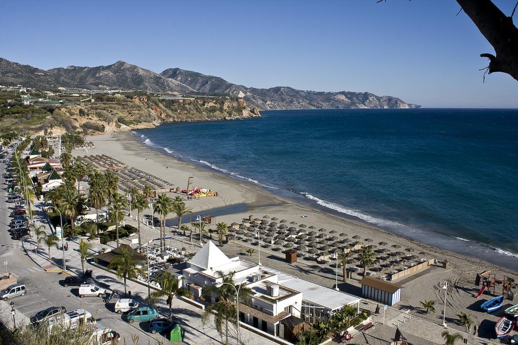 Apartamentos Plaza Nerja Esterno foto