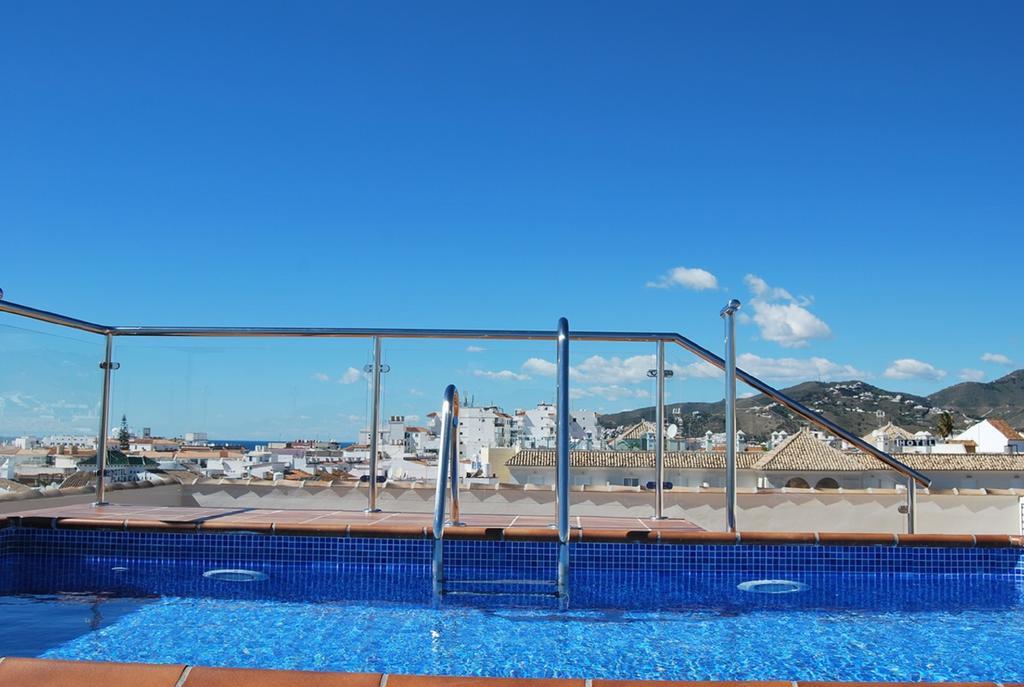 Apartamentos Plaza Nerja Esterno foto