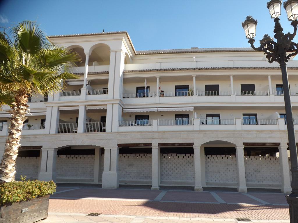 Apartamentos Plaza Nerja Esterno foto